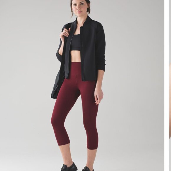 Lululemon Women's Training Invigorate Black Mesh Racerback Sports Bra Size 6 - Picture 13 of 15